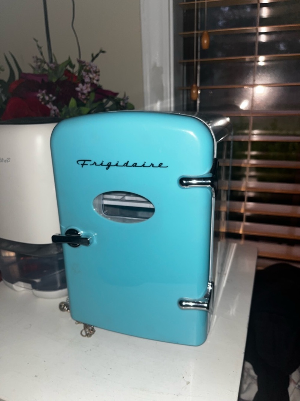 Retro Mini Fridge - Blue